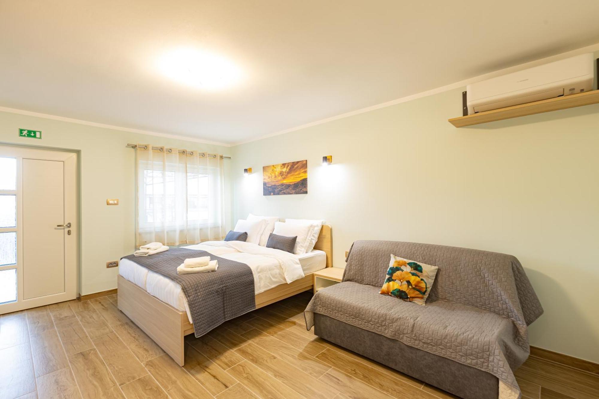 Adriatic Bay Apartments Portorož Buitenkant foto